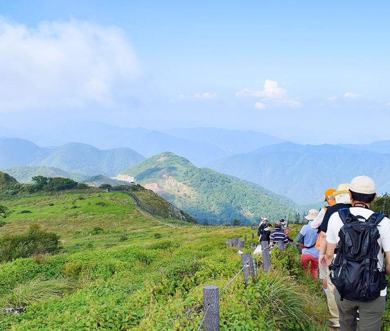 伊吹山