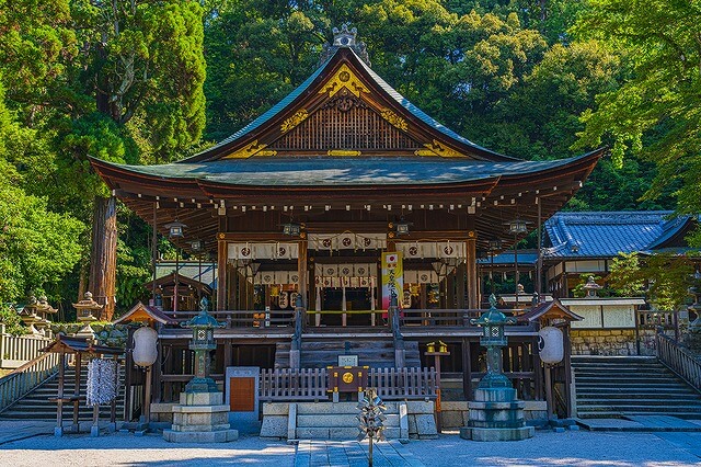 「日牟禮八幡宮」へリンク