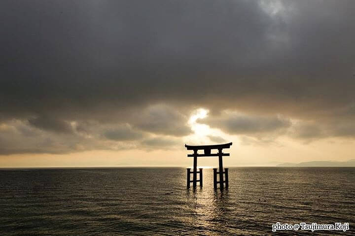 白鬚神社